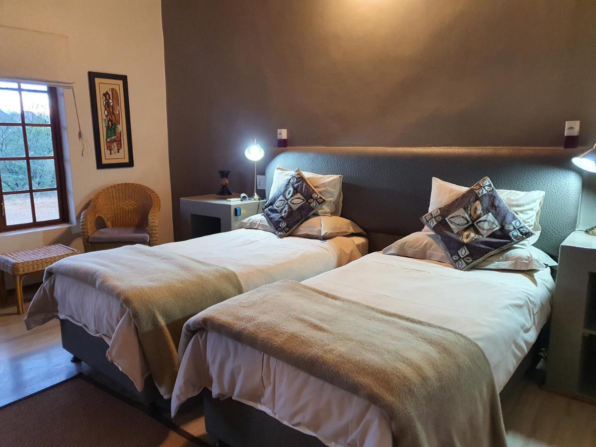 Thabile Lodge Oudtshoorn Exterior foto